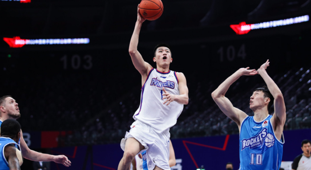 爱游戏-风云突变费耶诺德今晚遗憾出局，CBA季后赛版图或变，质疑声仍在，轮换策略成焦点的简单介绍