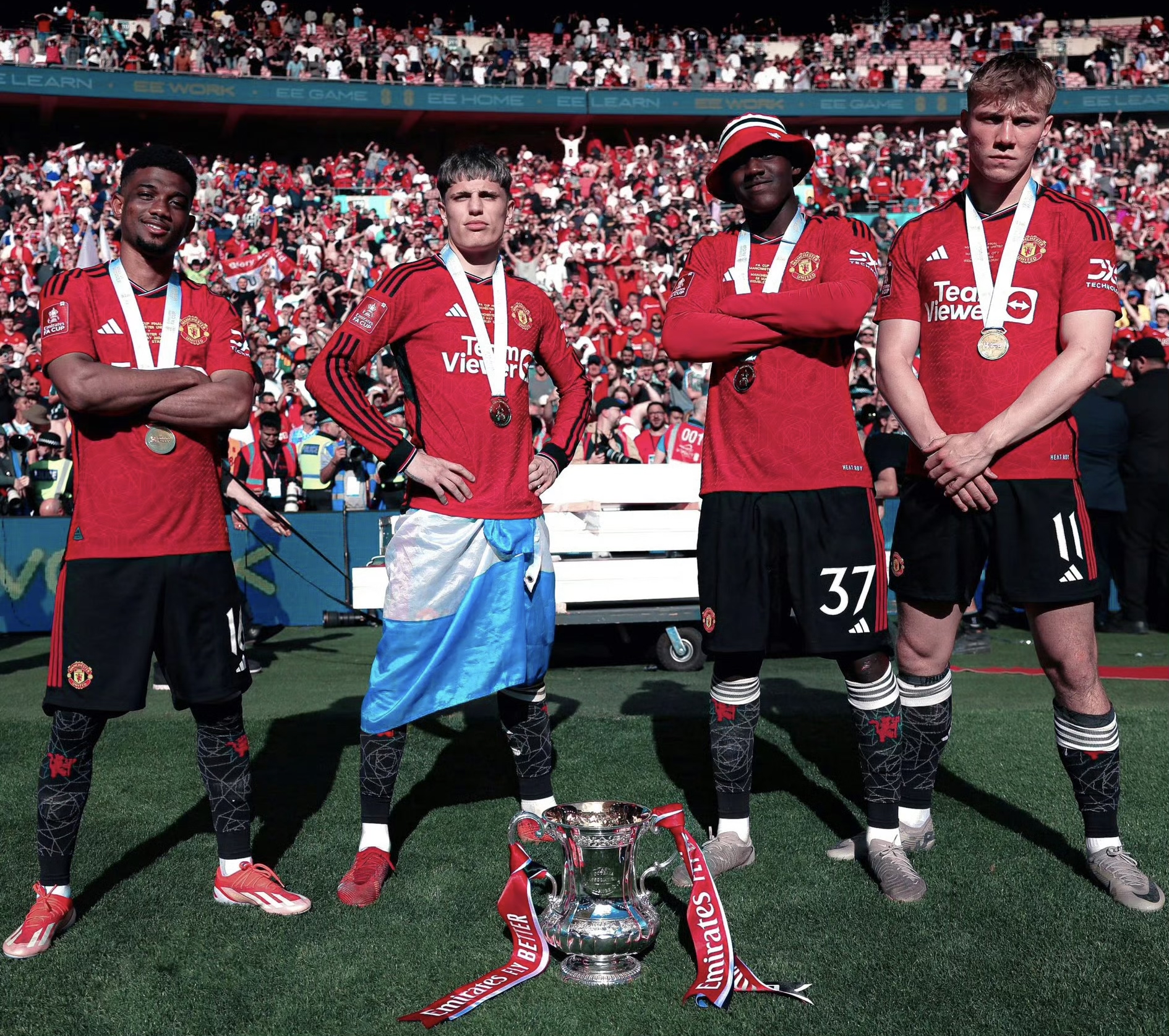 ayx-曼联迎足总杯关键赛，国际比赛日复出首秀，气氛紧张，赛季目标并未改变的简单介绍