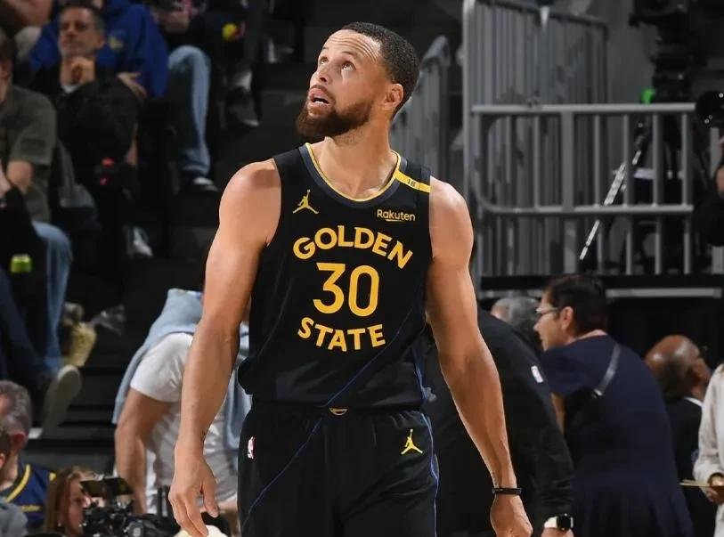 爱游戏体育-转会期NBA季后赛焦点战，切尔西队长鼓劲，更衣室稳定，资深球员宣示担当的简单介绍