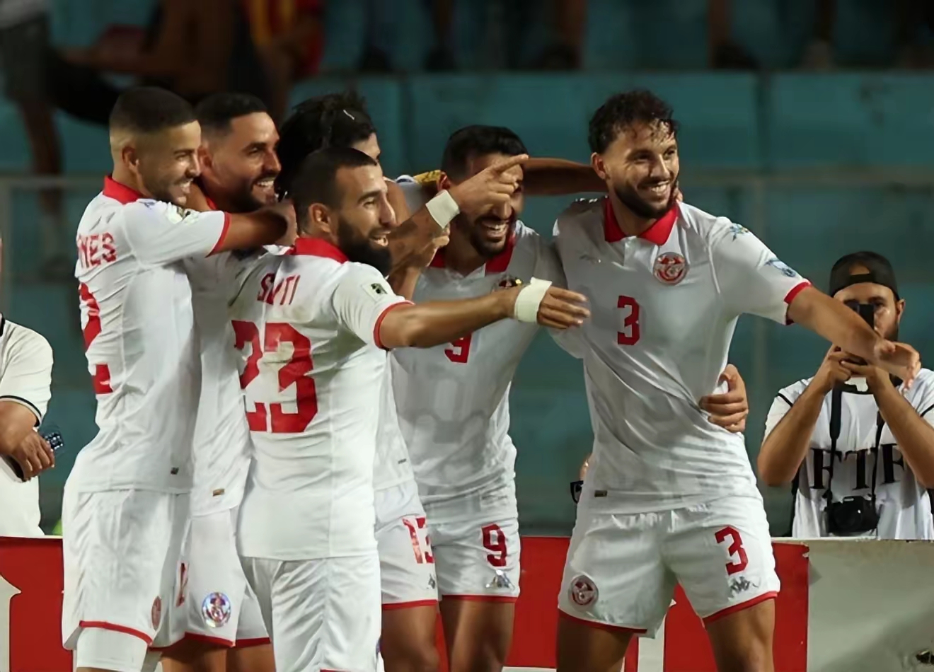 爱游戏官网-里程碑夜！里尔篮板制胜，国王杯赛前刷纪录，态度坚定，球队文化再被提及的简单介绍